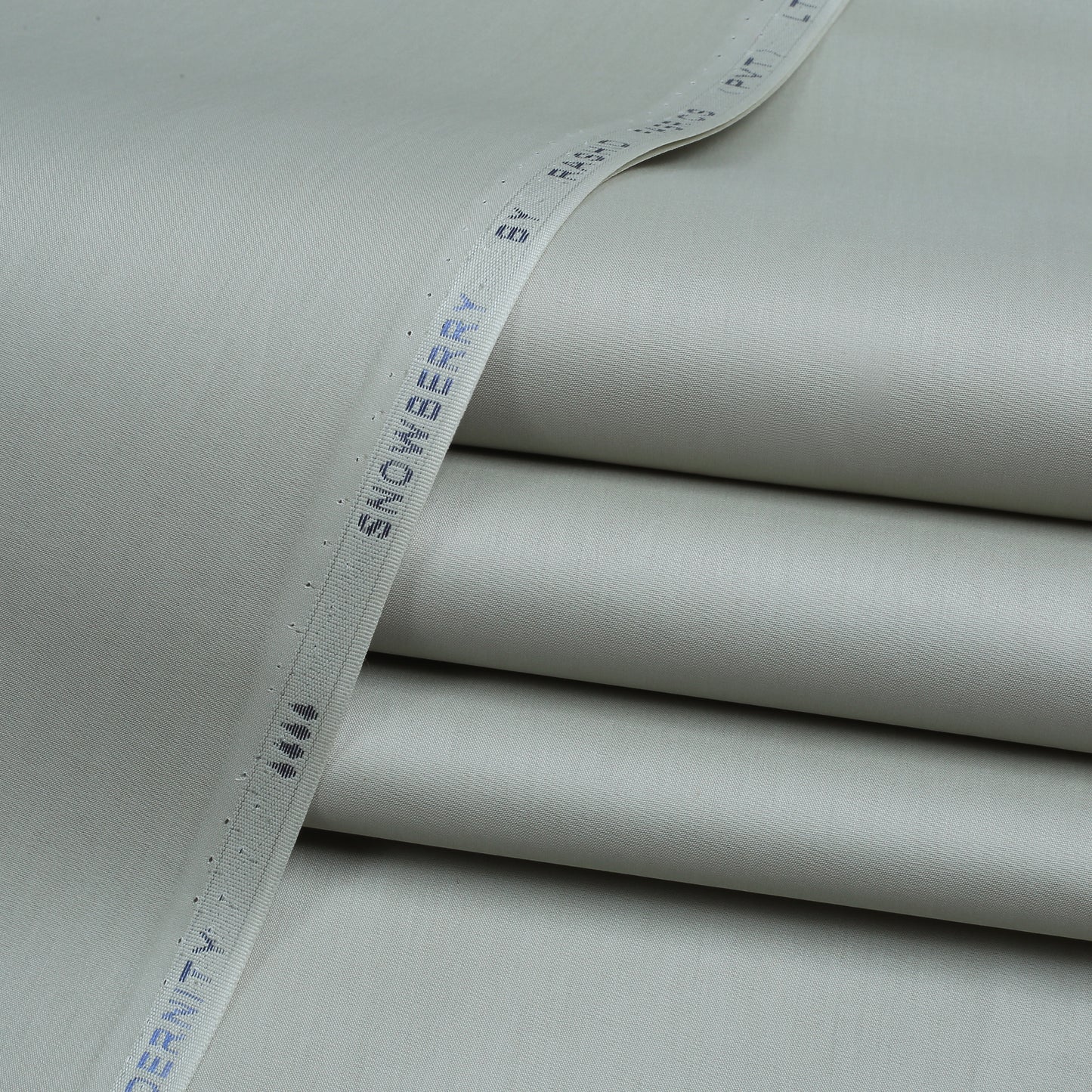 Snowberry Cotton - Semi Stiff Finish