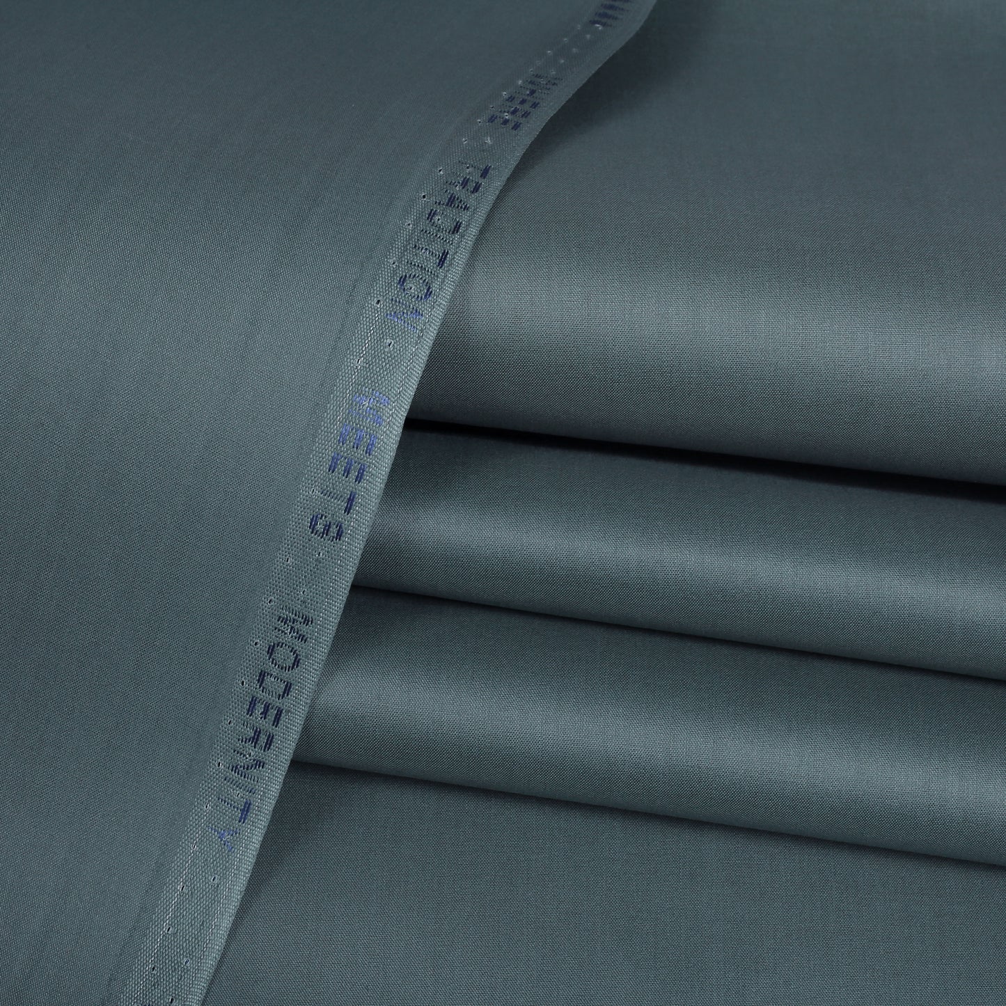 Snowberry Cotton - Semi Stiff Finish