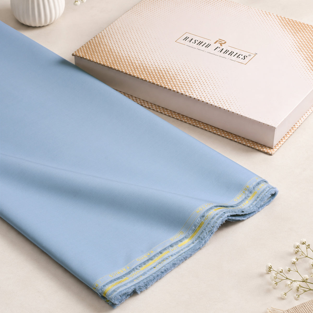 Noir Cotton - Soft Finish — detail