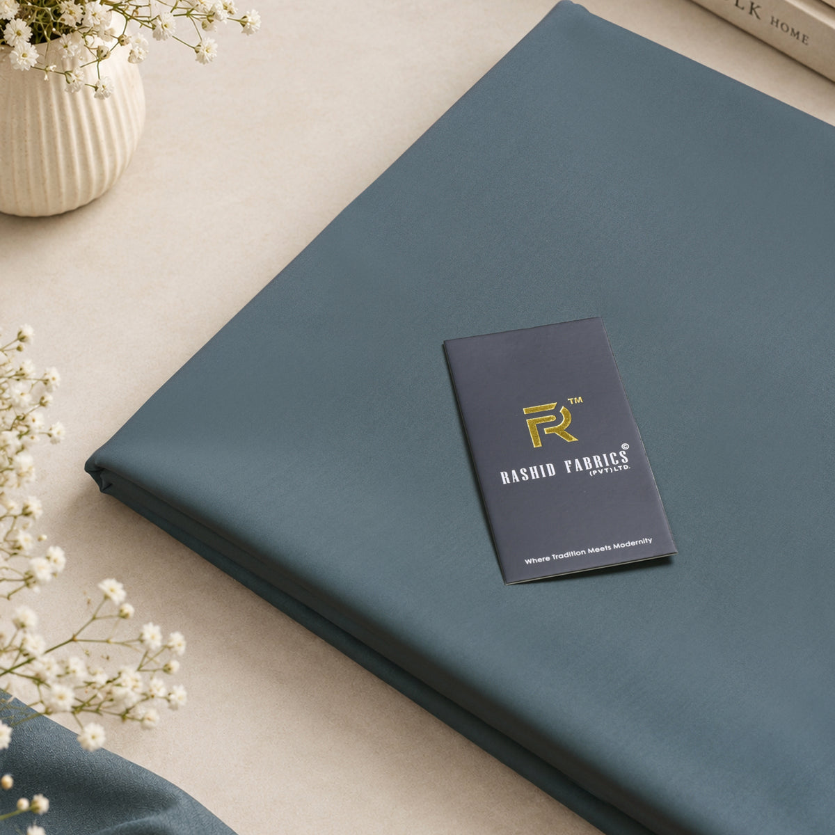 Noir Cotton - Soft Finish — detail