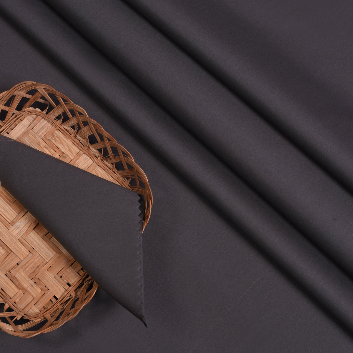 Noir Cotton - Soft Finish — detail